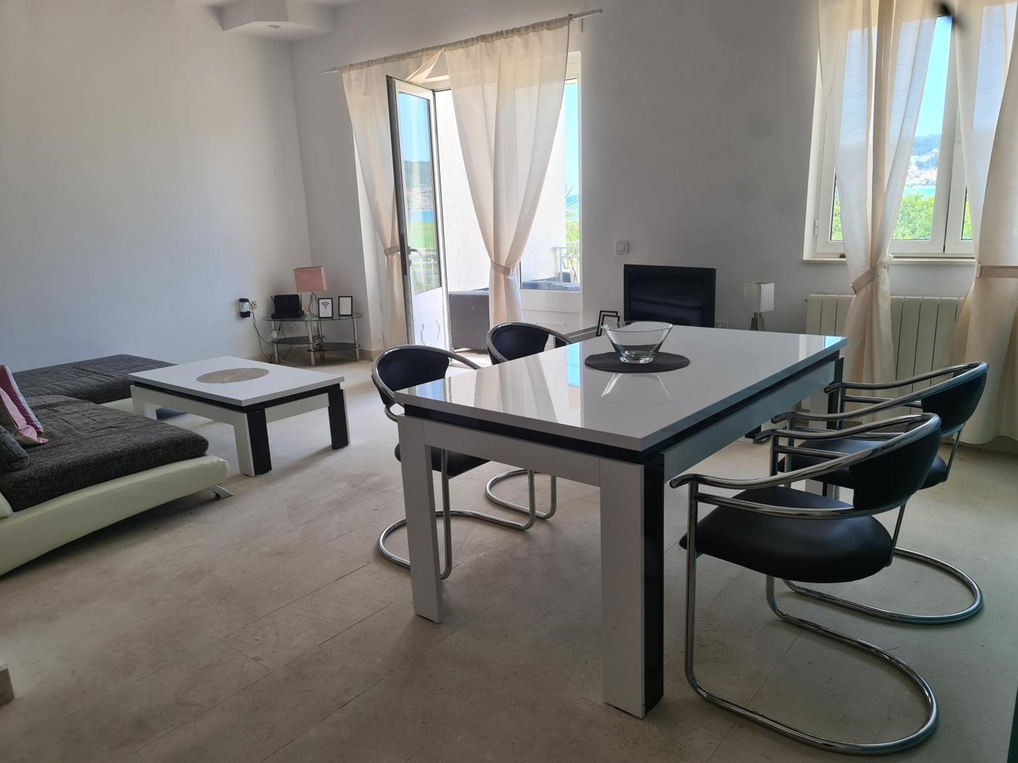 Bridge And Beach Apartments Трогир Екстериор снимка
