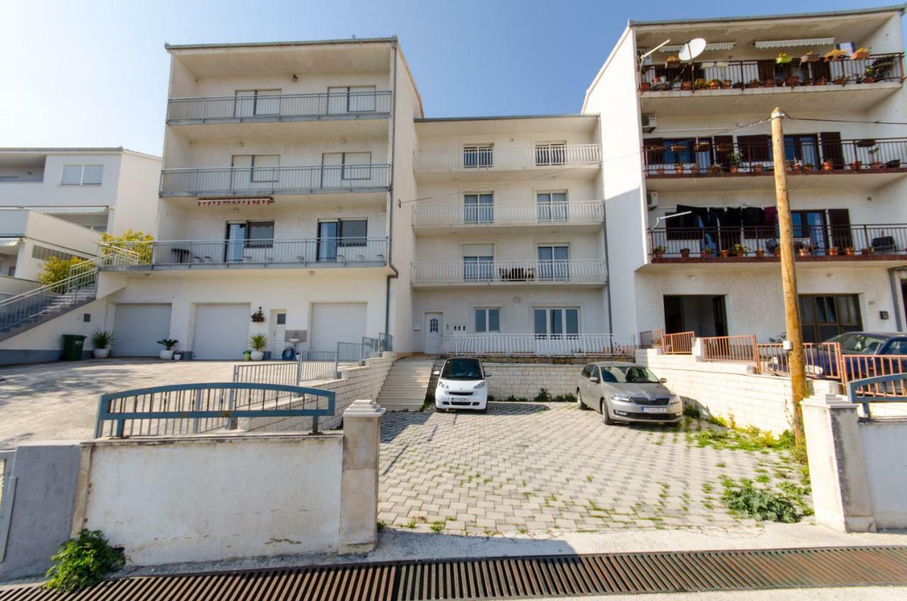 Bridge And Beach Apartments Трогир Екстериор снимка